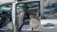 2015 Toyota Sienna 5dr 7-Pass FWD - Photo 13