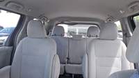 2015 Toyota Sienna 5dr 7-Pass FWD - Photo 15