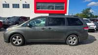2012 Toyota Sienna LE - Photo 3