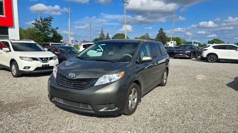 2012 Toyota Sienna LE