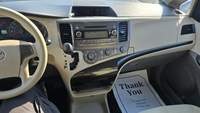 2012 Toyota Sienna LE - Photo 17