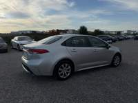 2020 Toyota Corolla LE - Photo 4